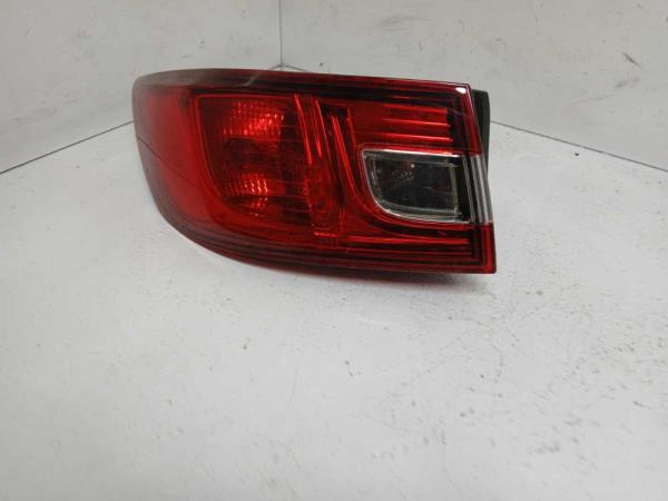 FEU ARRIERE GAUCHE RENAULT - Vue 1